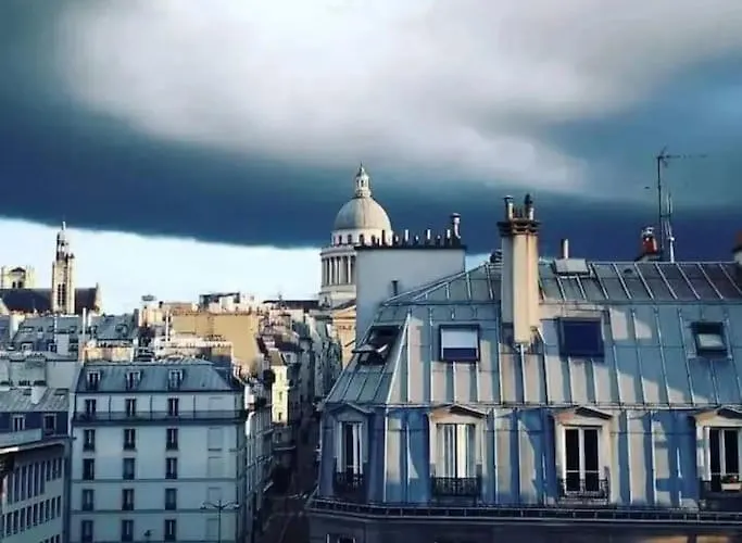 Place Maubert Charmant Nid Equipe Vue Paris Ascenseur